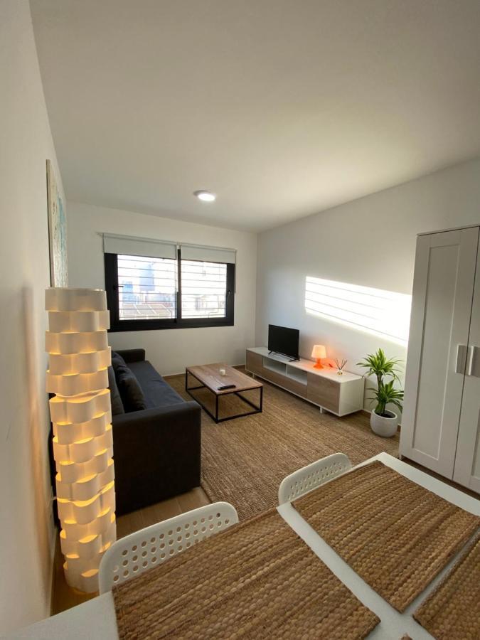Central Apartment With Parking By Wayra Tarifa Exteriör bild