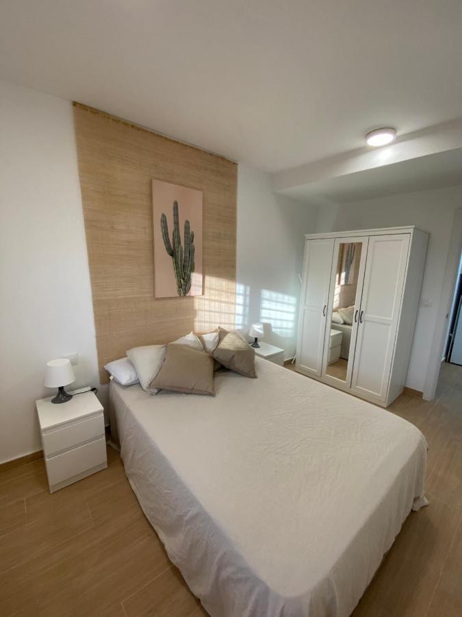 Central Apartment With Parking By Wayra Tarifa Exteriör bild