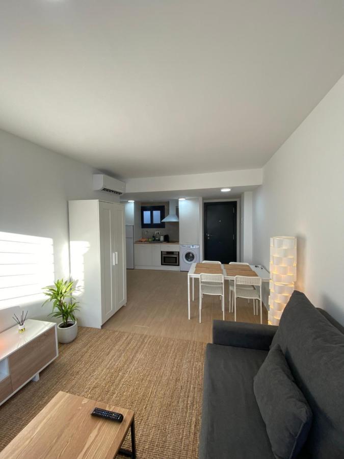 Central Apartment With Parking By Wayra Tarifa Exteriör bild